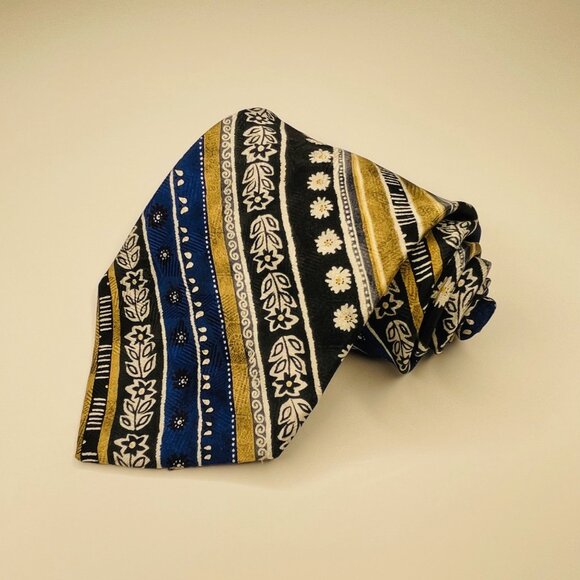 ✨ 2 for 20 ✨ Handsome Striped Gold and Blue Silk Necktie - Picture 8 of 8